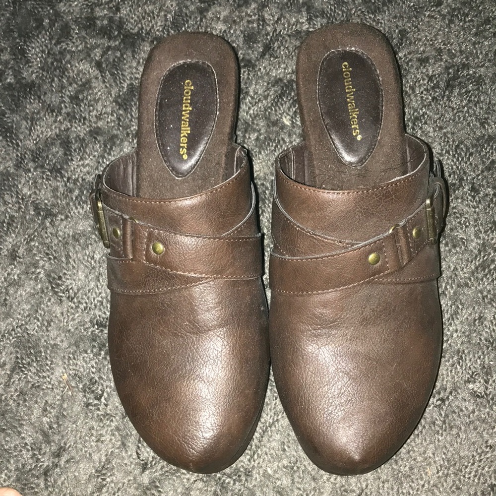 11 Wide Brown Mule Cloudwakers